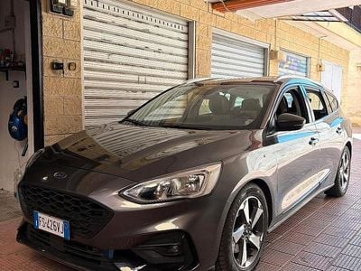 Marrone Usata 2018 Ford Focus Station wagon | 11.800 € (Molto cara)
