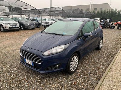 Gebraucht Ford Fiesta Titanium 75 PS (55 kW) 2014 Blau Kleinwagen