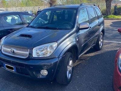 Usata Toyota RAV4 116 CV (85 kW) 2005 SUV