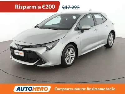 Usata Toyota Corolla Active 122 CV (89 kW) 2019 Argento Berlina