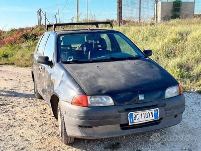 Usata Fiat Punto 54 CV (39 kW) 1999 Berlina