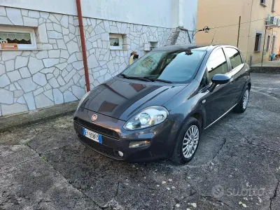 Usata Fiat Punto Street 75 CV (55 kW) 2015 Grigio Utilitaria