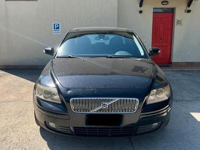 usata Volvo V50 nera 2007 diesel 2000cc