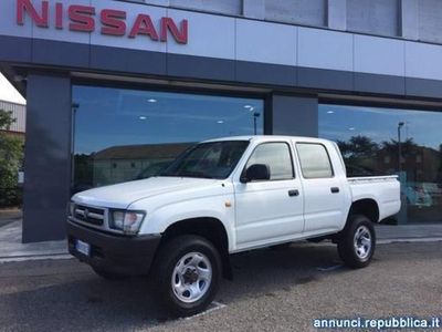 usata Toyota HiLux 2.4 diesel 4X4+RIDOTTE, AUTOVETTURA, PREZZO FINITO