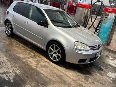 Usata VW Golf IV Trendline 105 CV (77 kW) 2003 Berlina
