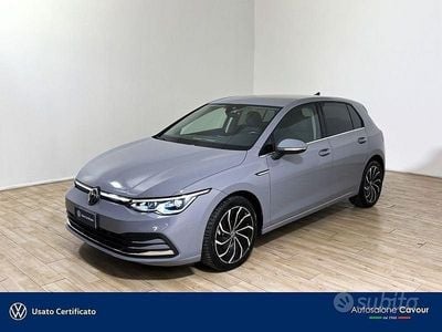 Grigio Usata 2023 VW Golf Style Berlina | 24.890 € (Buon prezzo)
