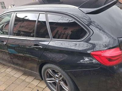 Usata BMW 318 Luxury Line 150 CV (110 kW) 2016 Nero Station wagon