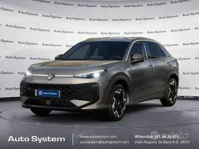 Nuova VW T-Roc R-line 150 CV (110 kW) 2026 Grigio SUV