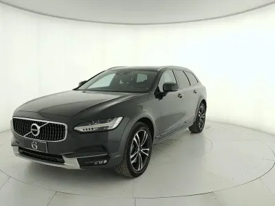 Usata Volvo V90 CC Pro 235 CV (172 kW) 2018 Blu Station wagon