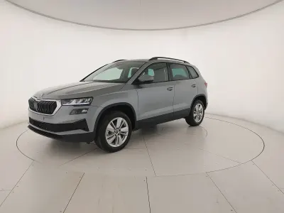 Nuova Skoda Karoq Executive 150 CV (110 kW) 2026 Smokey diamondargento metallizzato SUV