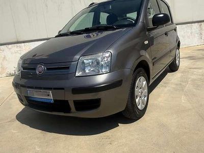 Usata Fiat Panda Active 75 CV (55 kW) 2011 Grigio Utilitaria