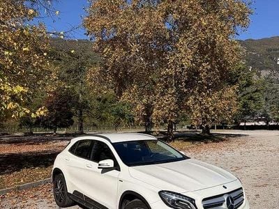 Mercedes GLA220