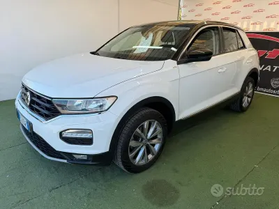 Usata VW T-Roc 116 CV (85 kW) 2019 Bianco SUV