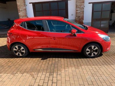 Usata Renault Clio IV Zen 90 CV (66 kW) 2018 Rosso Utilitaria