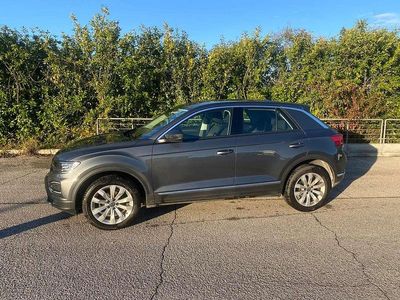 Usata VW T-Roc Advance 150 CV (110 kW) 2021 Grigio SUV