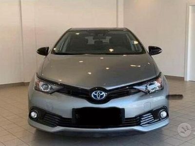 Toyota Auris Hybrid