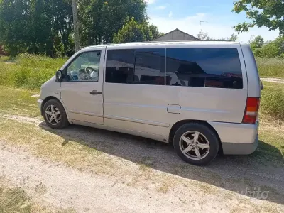 Usata Mercedes Vito 122 CV (89 kW) 2002 Grigio Furgone
