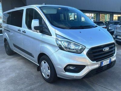 Usata Ford Transit Custom Trend 130 CV (95 kW) 2022 Argento Station wagon