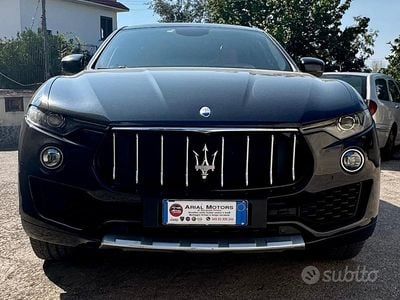 Usata Maserati Levante GranLusso 250 CV (183 kW) 2017 Blu SUV