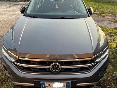 Usata VW T-Roc Style 110 CV (80 kW) 2022 Grigio SUV