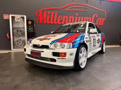 Usata Ford Escort RS 220 CV (161 kW) 1993 Bianco Berlina