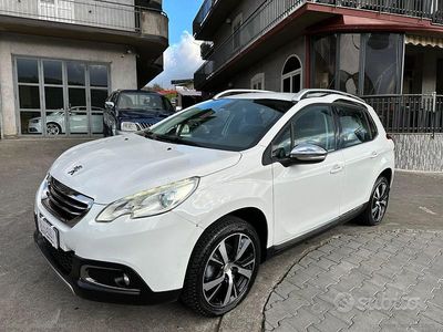 Usata Peugeot 2008 99 CV (72 kW) 2015 Bianco SUV