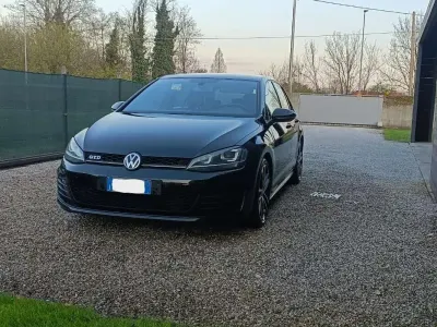 Usata VW Golf VII GTD 184 CV (135 kW) 2015 Nero Berlina