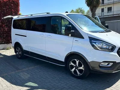 Occasion Ford Tourneo Active 150 ch (110 kW) 2022 Blanc Van