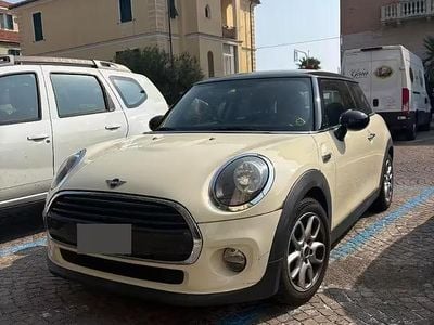 Usata Mini Cooper D 116 CV (85 kW) 2019 Bianco Utilitaria
