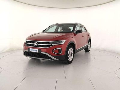 Usata VW T-Roc Style 110 CV (80 kW) 2022 Kings red metallizzato deep bl SUV
