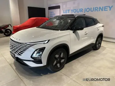 Usata Omoda 5 147 CV (108 kW) 2025 Bianco SUV