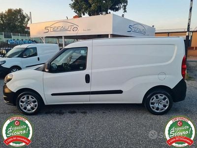 Usata Fiat Doblò 120 CV (88 kW) 2021 Bianco Monovolume