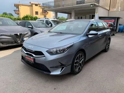 Usata Kia Ceed Sportswagon 136 CV (100 kW) 2023 Grigio Station wagon