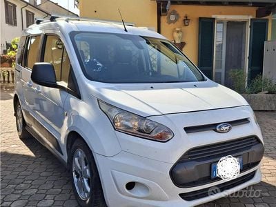 Begagnad Ford Tourneo Connect 116 HK (85 kW) 2016 Vit Minibuss