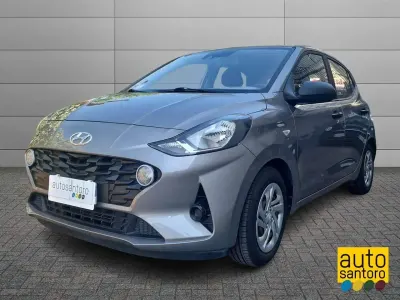 Usata Hyundai i10 Advanced Plus 67 CV (49 kW) 2021 Beige Utilitaria