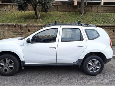 Usata Dacia Duster Lauréate 105 CV (77 kW) 2015 Bianco SUV