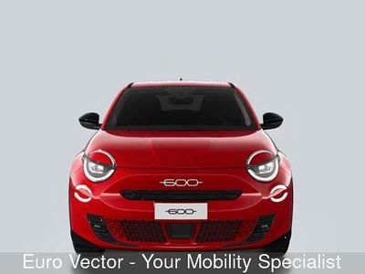 Nuova Fiat 600 110 CV (80 kW) 2025 Rosso SUV
