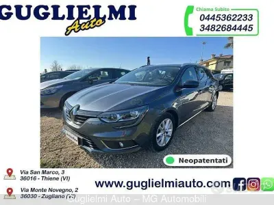 Usata Renault Mégane IV Business 116 CV (85 kW) 2019 Arancione Berlina