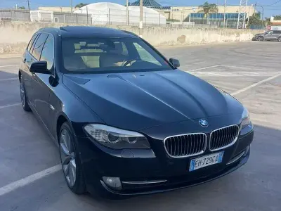 Usata BMW 530 258 CV (189 kW) 2011 Blu Station wagon