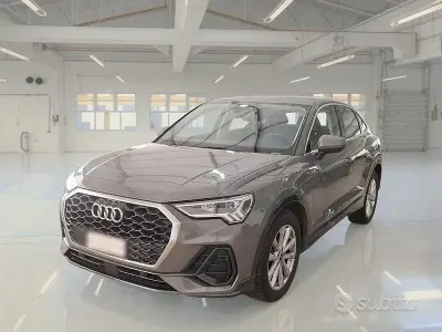 Usata Audi Q3 Sportback Business Plus 149 CV (109 kW) 2023 Grigio SUV