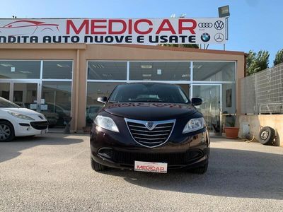 usata Lancia Ypsilon 1.3 MJT 16V 95 CV 5 porte S&S Silver