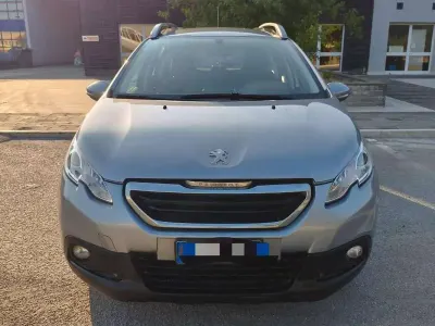 Usata Peugeot 2008 Active 68 CV (50 kW) 2015 Bluazzurro SUV