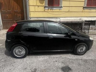 Usata Fiat Grande Punto 75 CV (55 kW) 2006 Nero Utilitaria