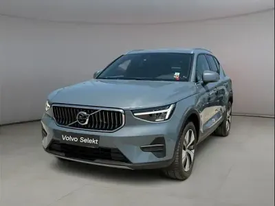 Usata Volvo XC40 Core 261 CV (191 kW) 2023 Grigio SUV