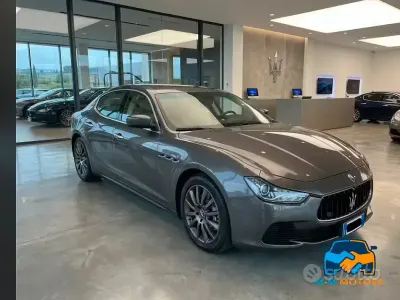 Usata Maserati Ghibli 275 CV (202 kW) 2015 Grigio Berlina