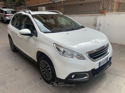 Usata Peugeot 2008 Active 82 CV (60 kW) 2015 Bianco SUV