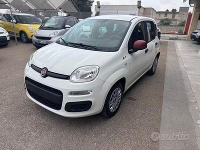 Usata Fiat Panda Lounge 69 CV (50 kW) 2018 Bianco Utilitaria