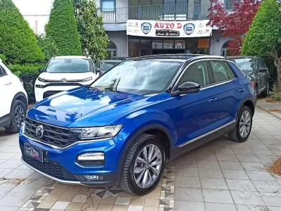 Usata VW T-Roc Advance 116 CV (85 kW) 2019 Blu SUV