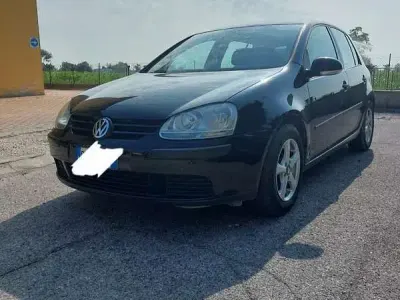 Usata VW Golf IV Sportline 105 CV (77 kW) 2006 Nero Berlina
