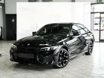 Usata BMW 320 M Sport 184 CV (135 kW) 2025 Nero zaffiro Berlina